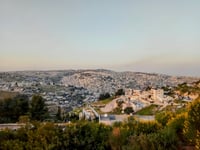 חם בירושלים