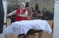 חמאס יעביר הגופות