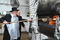 הגרי"מ לאו באפיית מצות