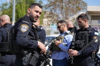 שוטרים מאבטחים בחול המועד
