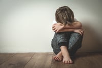 היא לא ידעה שהיא נלחמת בפחד עתיק שאפילו הוא עצמו שכח