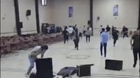 בחמת זעם: אסלאמיסטים קיצוניים פוצצו קונצרט בסוריה והשחיתו את ציוד ההגברה באולם | צפו
