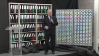 נתניהו חושף את מאגר הדיסקים