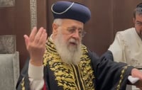 הראש"ל הגר"י יוסף בניו יורק: "יש פחד גדול בישראל, הפצצות ופצצות; צריך להתפלל" | צפו