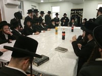 הגה"צ רבי יעקב מרדכי הגר בביקור בזק בלונדון