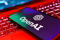 מזהירה מפני ייצור נשק ביולוגי בעזרת הצ'אט. OpenAI