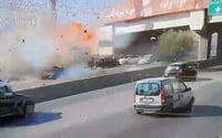 באור יום: רכבו של המחבל הופצץ באמצע כביש סואן | תיעוד חריג מלבנון  
