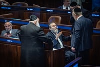 גפני ומקלב במליאה, לצד פינדרוס שייפלט מהכנסת