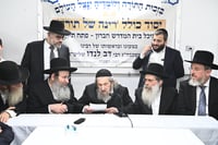 הגר"ד לנדו: "התשובה לרדיפת לומדי התורה היא פתיחת עוד כולל ועוד
כולל"