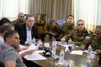 שר הביטחון והרמטכ"ל זמיר