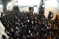 מסע הלויית האדמו"ר מקרעטשניף סיגעט זצ"ל