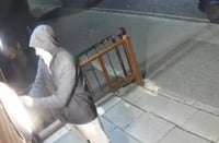 אין גבול לשנאה: הגיע לבתי כנסת ולבית פרטי ומרח צואה על הקיר