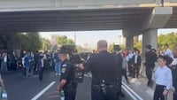 "נאלץ להשתמש בכוח": הפלג חוסם את הציר המרכזי בכניסה לבני ברק