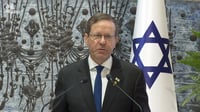 הנשיא הרצוג ביקר בבריטניה וחזר בהלם | "אסור שנהיה עם לבדד"