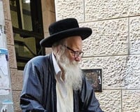 הרב אהרן בלום ז"ל