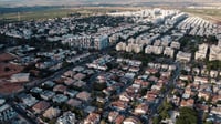 חשיפה: המצוקה שמאלצת אלפי משפחות לצעוד קילומטרים בשבת