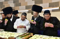אווירת ערב חג הסוכות בעיר אשדוד