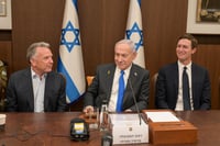 הוויכוח הסוער וההכרעה: הממשלה אישרה את עסקת טראמפ לשחרור החטופים והפסקת המלחמה בעזה