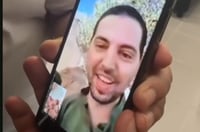 תיעוד מרגש: אלקנה בוחבוט בשיחה ראשונה עם המשפחה מתוך השבי | צפו