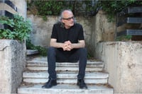 עודד מנדה - לוי, אחד המועמדים לפרס