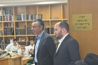 אבי לוי בביקורו בישיבה