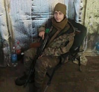 חצי שנה אחרי שנפל בקרב: יהודי הונגרי שהתנדב בצבא אוקראינה נקבר בקייב