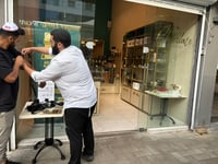 דוכן תפילין בטיילת, עמדות זיכרון ו"באר מרים": ההנצחה החרדית לראשת העיר