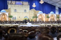 האדמו"ר מסאטמר בסעודה שלישית במירון