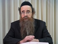 הגרב"צ אבא שאול