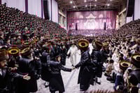 שמחת נישואי נינתו הראשונה של האדמו"ר מסאטמר