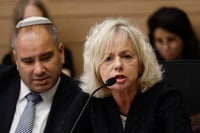 היועמ"שית עם יועצה עו"ד חגי הרוש