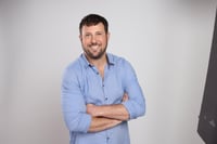 כותב השורות, יוחאי אנסבכר