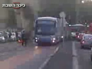 ירושלים בוערת: פעילי ימין מציתים צמיגים