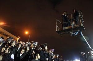 תחת גשם עז: חתונת בתו של כ"ק האדמו"ר מרחסמטריווקא