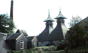 המפעל העתיק של שיבס ריגל בסקוטלנד