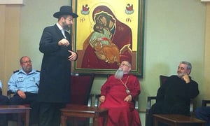 הרב לאו עם הארכיבישוף, היום