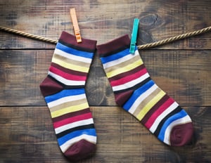 משפחוק: על שדכניות ועל גרביים