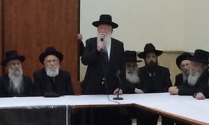 הרב יגאל רוזן: "אם נצטרך נוציא מאות אלפים לרחוב"