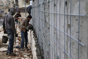 קתרין אשטון: "הבנייה בי-ם מסכנת הרצף הטריטוריאלי של המדינה הפלסטינית"