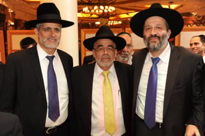 צפו: ריקוד האחדות של אריה דרעי ואלי ישי