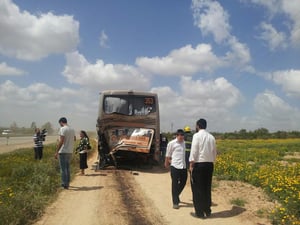 12 פצועים בהתנגשות משאית ואוטובוס סמוך לתפרח