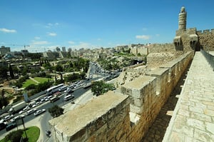 אל תתבלבלו: מי בנה את חומת העיר ירושלים?