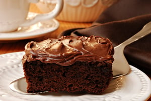 עוגת פאדג' שוקולד נימוחה ועסיסית
