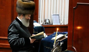 החנוכיה של האדמו"ר מסאדיגורה • תיעוד