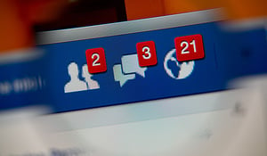 חשש בצה"ל: גורמים עוינים פונים לחיילים בפייסבוק