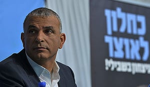 כחלון נגד לפיד: "על טעות לא חוזרים פעמיים"