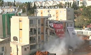 לראשונה בישראל: פוצץ בניין מגורים בכפר סבא • צפו