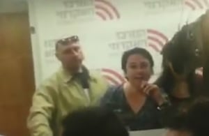חנין זועבי הותקפה במיץ בכנס פוליטי ברמת גן