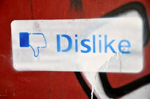 פייסבוק החלה למחוק אלפי "לייקים" מעמודי פייסבוק ישראלים
