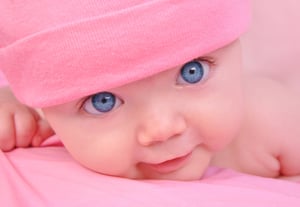 חוקרים מצאו: כך התינוק רואה אתכם בימים הראשונים